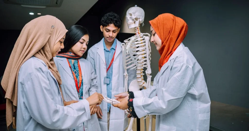 Hal yang Dipelajari Mahasiswa tentang Masa Nifas di Pendidikan Kebidanan